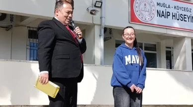 Köyceğiz Naip Hüseyin Anadolu Lisesi Öğrencisi Sıla Eren, Güzel Şiir Okuma Yarışmasında İl Şampiyonu Oldu