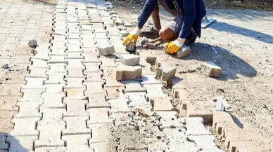 Zeytinalanı Mahallesi’nde Parke ve Beton Hamlesi! Köyceğiz Belediyesi Fen İşleri Müdürlüğü Sahada