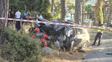 Muğla Ula’da Feci Kaza: Otomobil Ağaca Çarptı, Meryem Okuyucu Hayatını Kaybetti