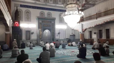 Köyceğiz’de Mevlid-i Nebi Gecesi Coşkuyla İdrak Edildi: Sakal-ı Şerif Ziyareti ve Dualarla Duygusal Anlar