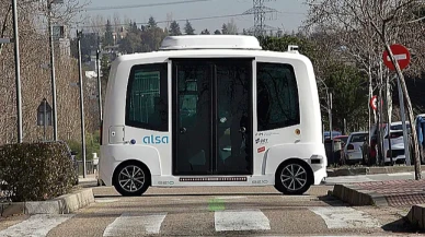 Madrid’de İlk Sürücüsüz Otobüs Casa de Campo’da Hizmete Giriyor