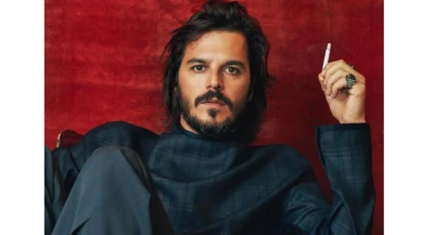 Kıskanmak Halit Kimdir? Mehmet Günsür Kaç Yaşında, Aslen Nereli, Boyu Kaç, Hangi Dizilerde ve Filmlerde Rol Aldı?