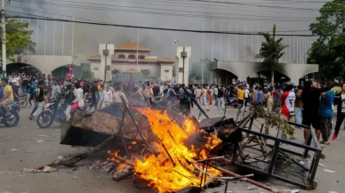 Sosyal Medya Yasağı Protestolara Dönüştü: 15 Bin Mahkum Firar Etti, 35 Kişi Hayatını Kaybetti
