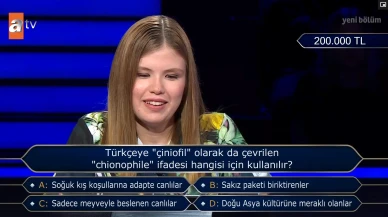 Türkçeye 'çinofil' olarak da çevrilen 'chionophile' ifadesi hangisi için kullanılır?