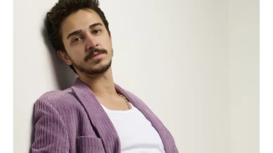 Çarpıntı Emre Kimdir? Gürberk Polat Kaç Yaşında, Aslen Nereli, Boyu Kaç, Hangi Dizilerde ve Filmlerde Rol Aldı?