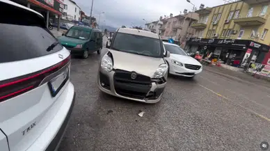 Fethiye Adnan Menderes Bulvarı’nda Kaza: Yaralı Var!