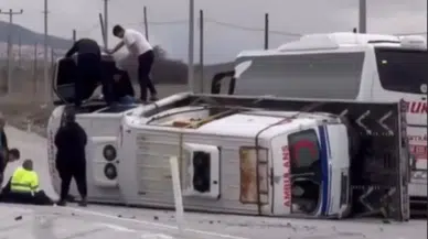 Seydikemer’de Ambulans Taşıyan Kurtarıcı Devrildi: 4 Yaralı!