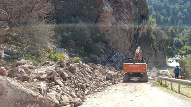 Fethiye Faralya’da Dev Heyelan: Kabak Yolu Kapandı!