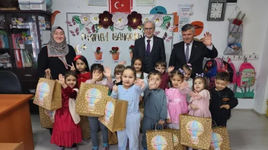 İl Müftüsü Can, Köyceğiz’de Minik Öğrencilerin Karne Sevincine Ortak Oldu