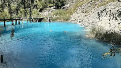 Türkiye’nin En Gizemli Şifalı Suyu: Rengi Mavi, Kokusu Kükürt, Etkisi Mucize!