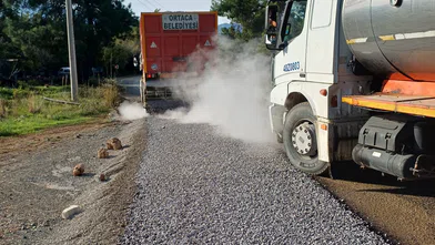Köyceğiz Pınar Mahallesi’nde Uzuncabük Boz Yolu Asfaltlandı: Yuvarlakçay’a Ulaşım Artık Daha Konforlu