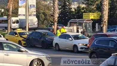 Bodrum'da Trafik Kazası: 4 Araç Birbirine Girdi!