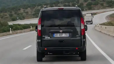 Evinin Önünde Park Halindeki Otomobil Çalındı