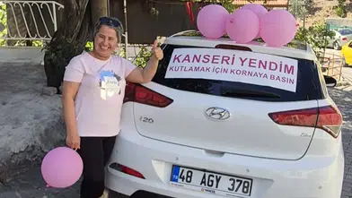 Kanseri Yenen Sultan Eldem Ailesiyle Kutladı!