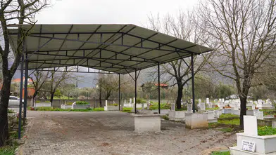 Köyceğiz Belediyesi'nden Yangı Mahallesine hizmet: Boğasa Mezarlığı yenilendi