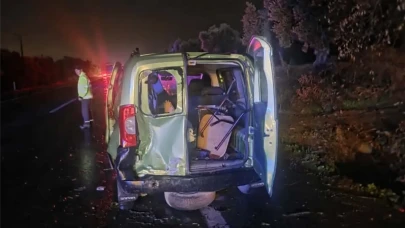 İznik’te Yağmur Nedeniyle Kontrolden Çıkan Araç Su Kanalına Çarptı: Zail Gülerman Hayatını Kaybetti