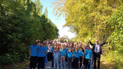 Köyceğiz İlk-Ortaokulu’nda Dünya Yürüyüş Günü Kutlandı: Öğrencilerle Farkındalık Yürüyüşü Yapıldı