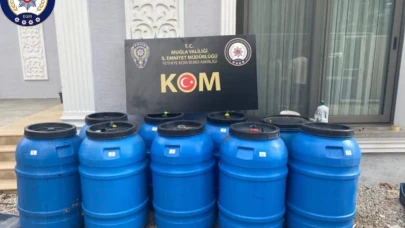 Fethiye’de Sahte Şarap Operasyonu: 1980 Litre Kaçak İçki Ele Geçirildi