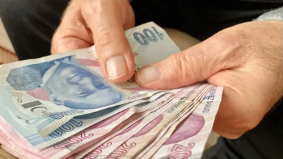 Emekli Maaş Promosyonları Rekor Seviyeye Ulaştı: Bankalar 30 Bin TL’ye Kadar Ödeme Yapıyor
