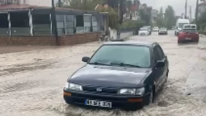 Köyceğiz Gölü Taştı, Gülpınar’da Yol Çöktü: Köyceğiz Sele Teslim Oldu