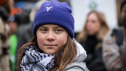 Greta Thunberg Kimdir? Sumud Filosu’nda Gözaltına Alındığı İddia Edilen Ünlü Çevre Aktivisti
