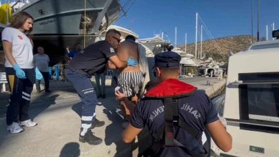Bodrum Açıklarında Gezi Teknesinde Yaralanan Çocuk Tahliye Edildi