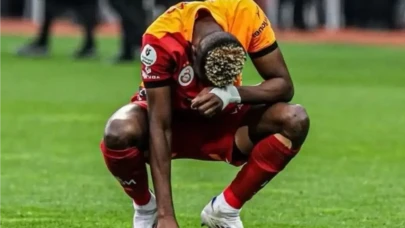 Victor Osimhen Beşiktaş Derbisinde Sahada Olacak mı, Oynayacak mı?