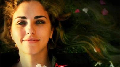 Aslı Tandoğan Kimdir? Kaç Yaşında, Nereli, Boyu Kaç cm, Hangi Dizilerde ve Filmlerde Rol Aldı?