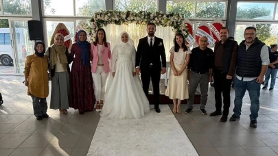 Köyceğiz İmam Hatip Ortaokulu Öğretmeni Büşra Pirci Dünyaevine Girdi