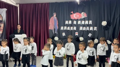 Köyceğiz Anaokulu’nda Miniklerden 10 Kasım Gösterisi