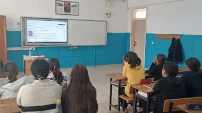 Köyceğiz İlk-Ortaokulu’nda Ergenlik Dönemi Eğitimi: 7 ve 8. Sınıflara Bilgilendirme Yapıldı