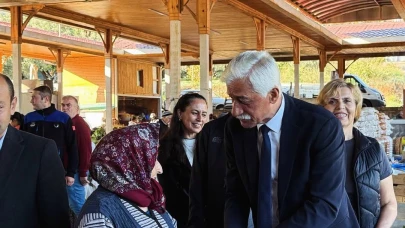 Ula Belediye Başkanı Mehmet Caner Akyaka Pazaryerinde Esnafla Buluştu
