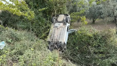 İznik’te Otomobil Zeytinliğe Uçtu! Sakarya Yolunda Takla Atan Araçta 1 Kişi Yaralandı