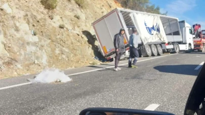 Köyceğiz’de Tır Devrildi: 1 Yaralı