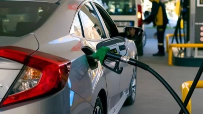 Motorin ve Otogaza Büyük İndirim! Akaryakıt Fiyatlarında 8 Nisan Sürprizi