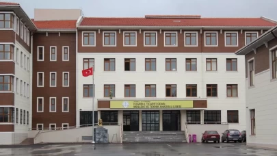 5 Lise Öğrencisi Karaman'da Tavuk Dönerden Zehirlendi
