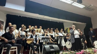 Köyceğiz’de Türk Halk Müziği Korosu Etkinliğine Yoğun İlgi Belediye Başkanı Ali Erdoğan Vatandaşlarla Buluştu