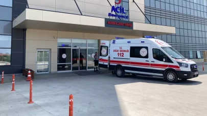 Kurban Eti Çekerken Elini Makineye Kaptıran Genç Kız Ağır Yaralandı