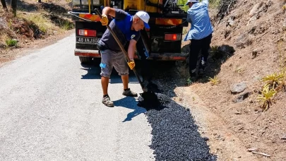 Köyceğiz Akköprü Mahallesi’nde Yol Konforu Artıyor! Fen İşleri Müdürlüğü’nden Rotmiks Atağı