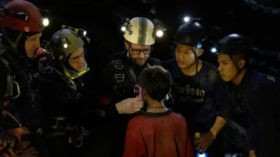 On Üç Yaşam Filmi Televizyon Ekranlarında: Gerçek Hikâyeye Dayalı, Konusu Nedir, Sonu Nasıl Bitiyor?