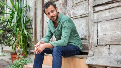 Veliaht Yahya Kimdir? Erkan Kolçak Köstendil Kaç Yaşında, Aslen Nereli, Boyu Kaç, Hangi Dizilerde ve Filmlerde Rol Aldı?