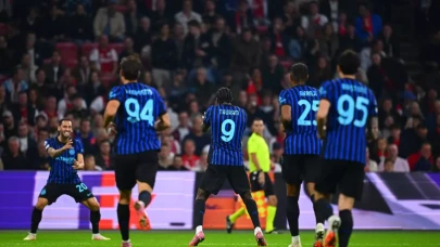 Şampiyonlar Ligi’nde İlk Hafta Tamamlandı: Hakan Çalhanoğlu’ndan 2 Asist, Inter Ajax’ı Deplasmanda Yendi