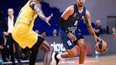 Anadolu Efes Avrupa Ligi’ne Galibiyetle Başladı: Maccabi Rapyd’i 85-78 Mağlup Etti