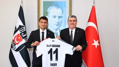 Beşiktaş'da Cengiz Ünder Sözleşmeyi İmzaladı
