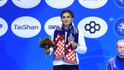 Milli Güreşçi Nesrin Baş Dünya Şampiyonası’nda Gümüş Madalya Kazandı
