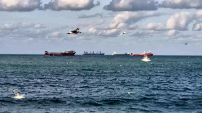 Tekirdağ’da Poyraz Etkisi: Marmara Denizi’nde Gemi Trafiği Durdu, Balıkçılar Denize Açılamadı
