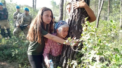 Akbelen'de Zeytin Kıyımı Başladı: İş Makineleri Girdi, Zehra Nine'nin Ardından Tepki Büyüyor