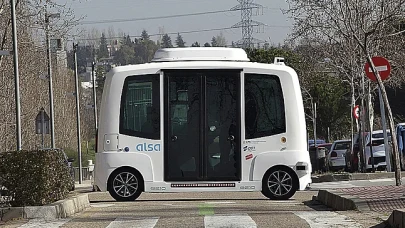 Madrid’de İlk Sürücüsüz Otobüs Casa de Campo’da Hizmete Giriyor