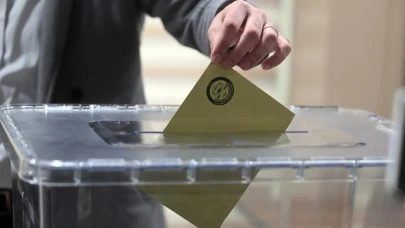 Almanya’da Türk Adaylar Yerel Seçimlerde Başkanlık İçin Yarışıyor