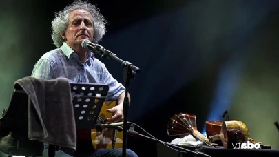 Mohsen Namjoo’nun Türkiye Turnesi İptal Edildi: “Dini Hassasiyet” Gerekçesiyle Altı Konser Yasaklandı